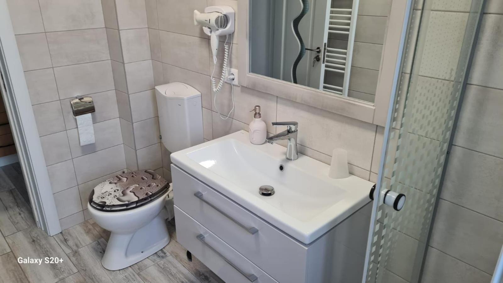 Apartament David Ramnicu Valcea Bagian luar foto